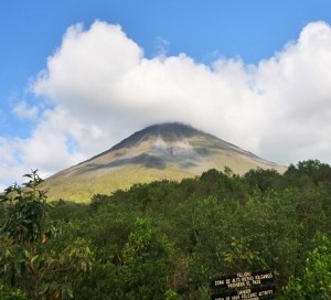 Arenal - volcano danger zone
